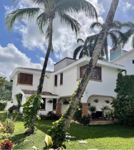 Beautiful Jungle House On A Strategic Location Cancún Exterior foto